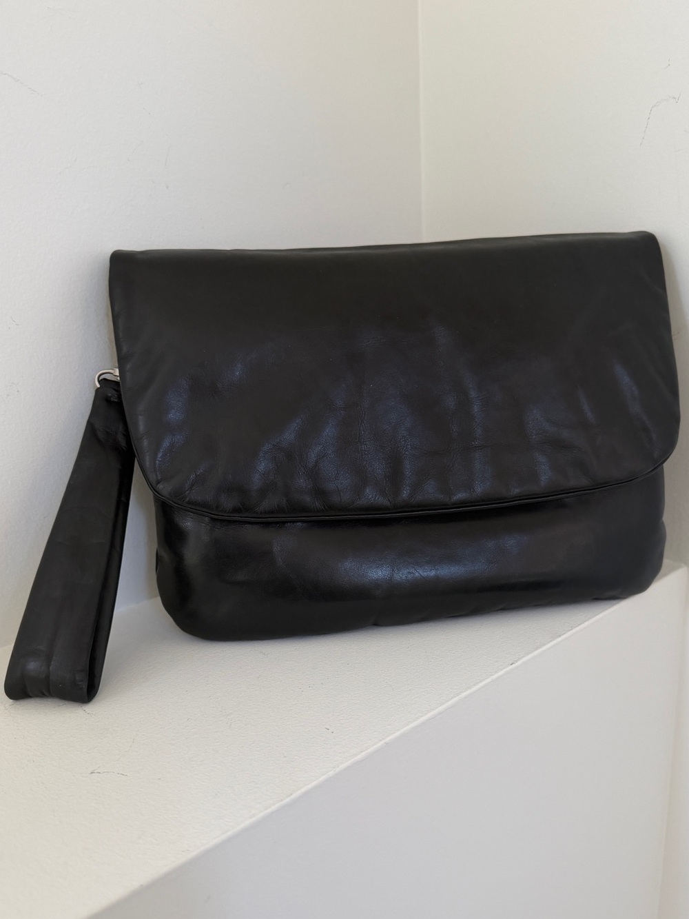M0581 Black Leather Clutch Bag Wristlet Fold Over Flap Minimalist Quiet Luxury
